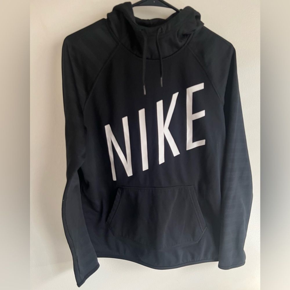 Nike Women’s Medium Sweater